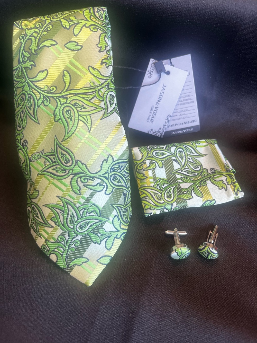 Green Paisley Tie Set - Tie, Pocket Square & Cufflinks - Picture 2 of 5